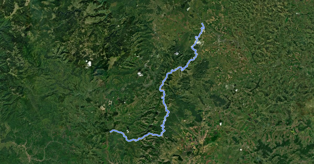 Маршрут Tureni - Piatra Secuiului - Cabana Râmeț - Platoul Ciumerna - Poiana cu narcise de la Negrileasa на спутниковом снимке