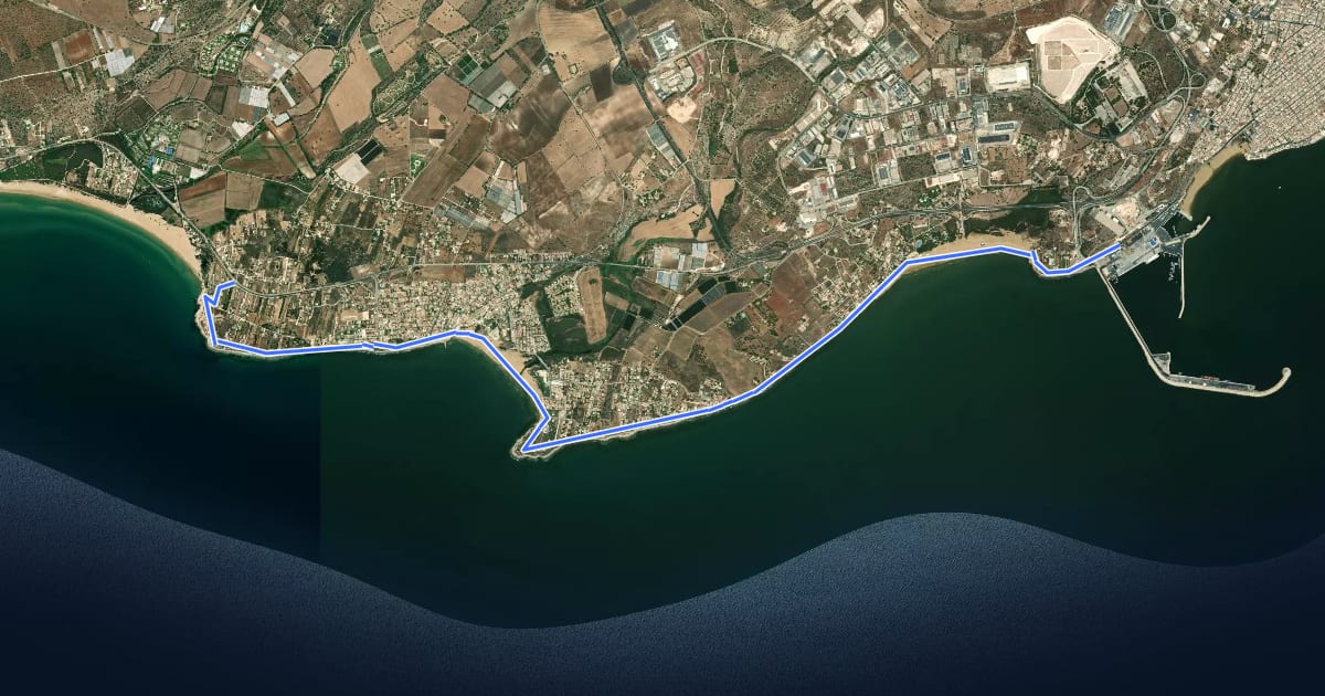 Маршрут unoff/possible connection via the beach на спутниковом снимке