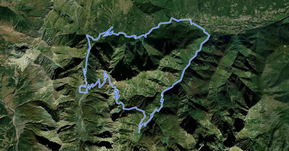 Маршрут UPSLOWTOUR Anello dei Rifugi на спутниковом снимке
