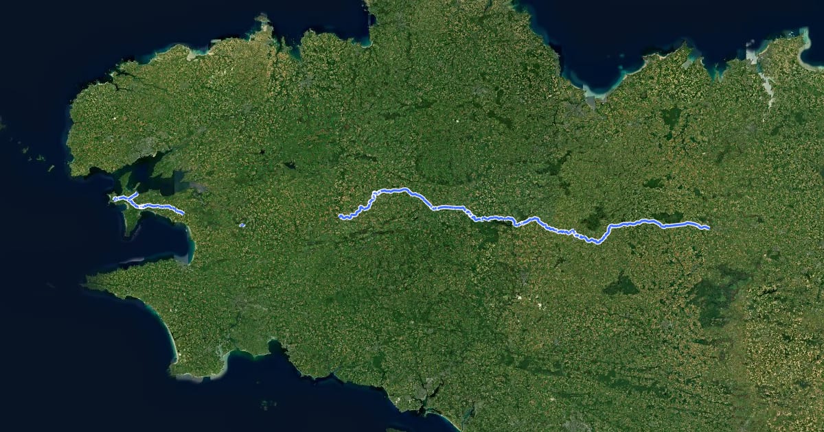 Маршрут Véloroute 6 Camaret - Saint-Méen-le-Grand на спутниковом снимке