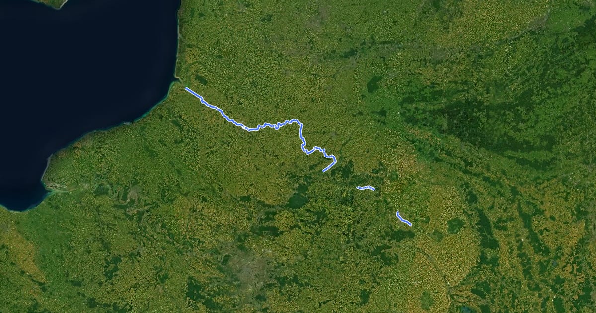 Маршрут Véloroute de la Somme à la Marne (réalisé) на спутниковом снимке