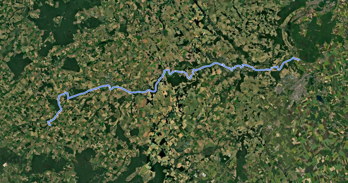 Маршрут Véloroute de la Vallée de l'Avre на спутниковом снимке