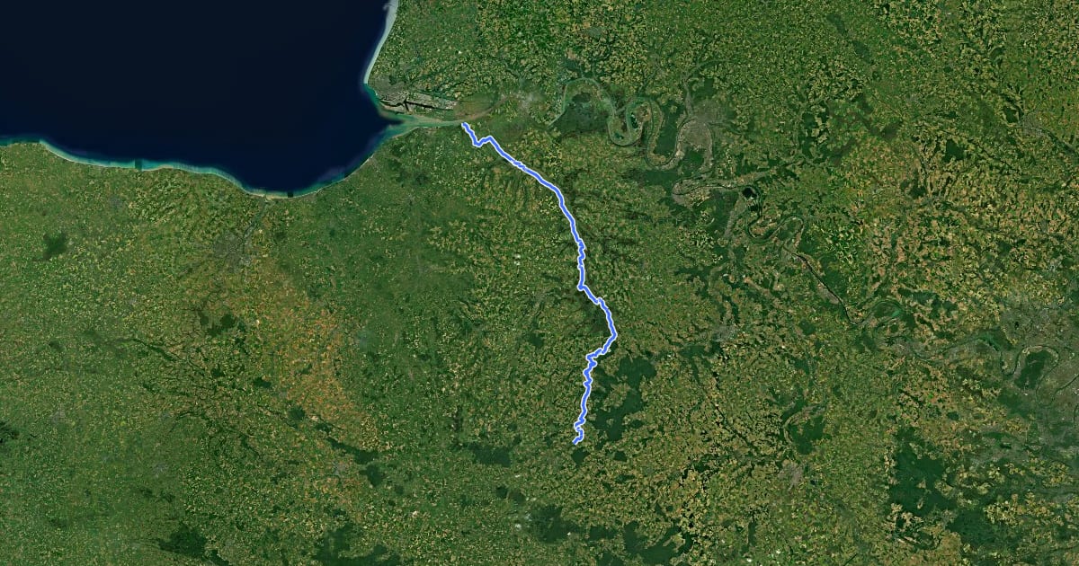 Маршрут Véloroute de la vallée de la Risle на спутниковом снимке