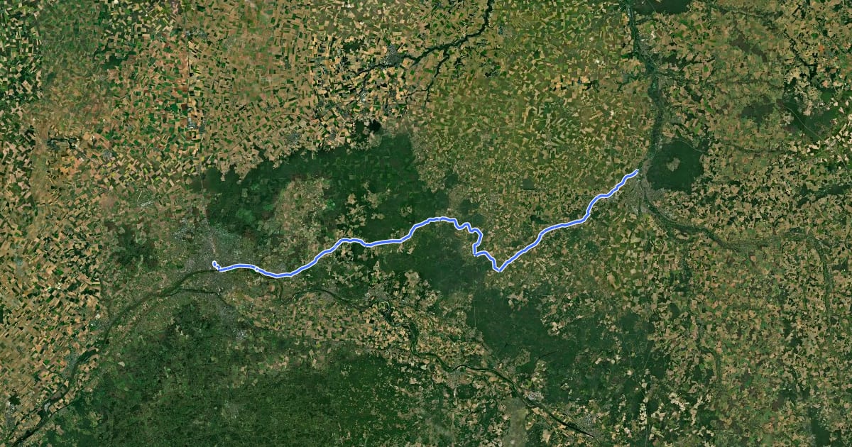 Маршрут Véloroute du canal d'Orléans на спутниковом снимке