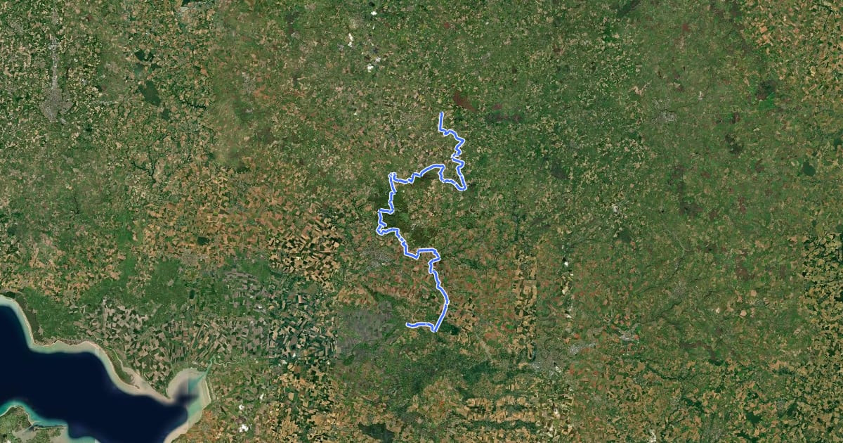 Маршрут Véloroute du Marais au Bocage на спутниковом снимке