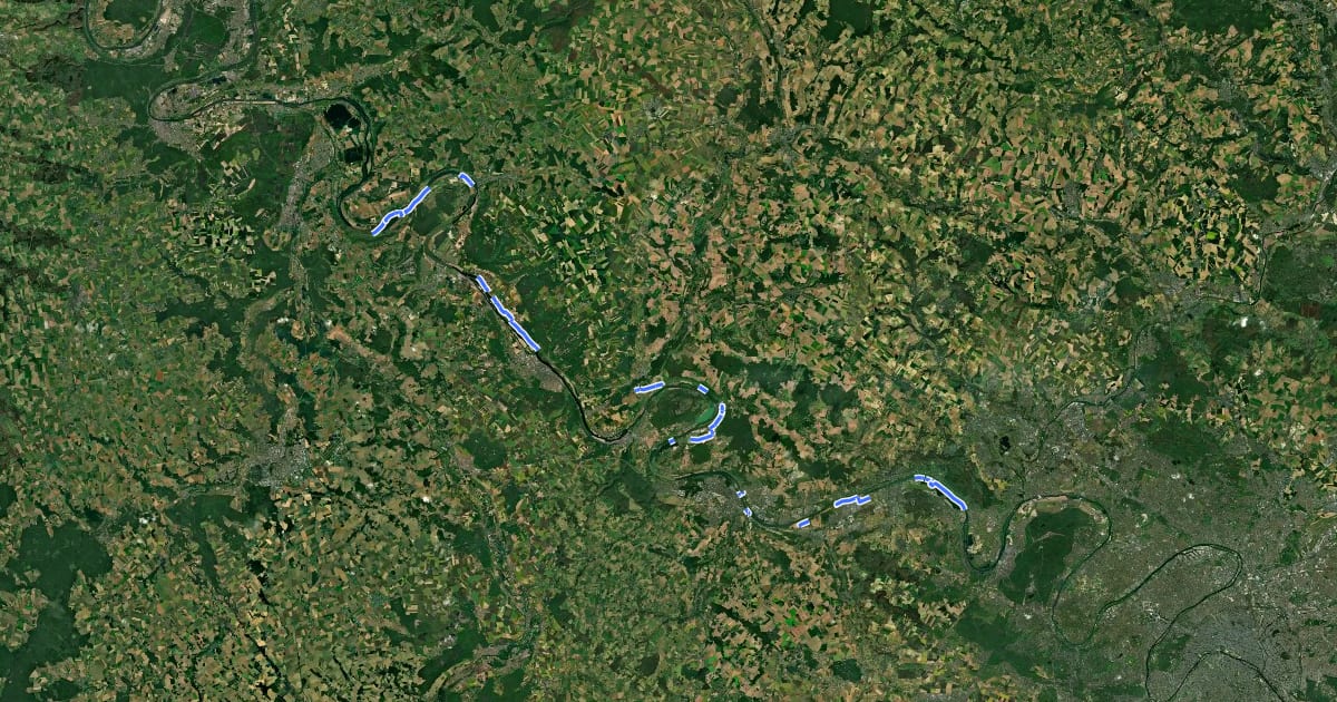 Маршрут Véloroute La Seine à Vélo proposed на спутниковом снимке