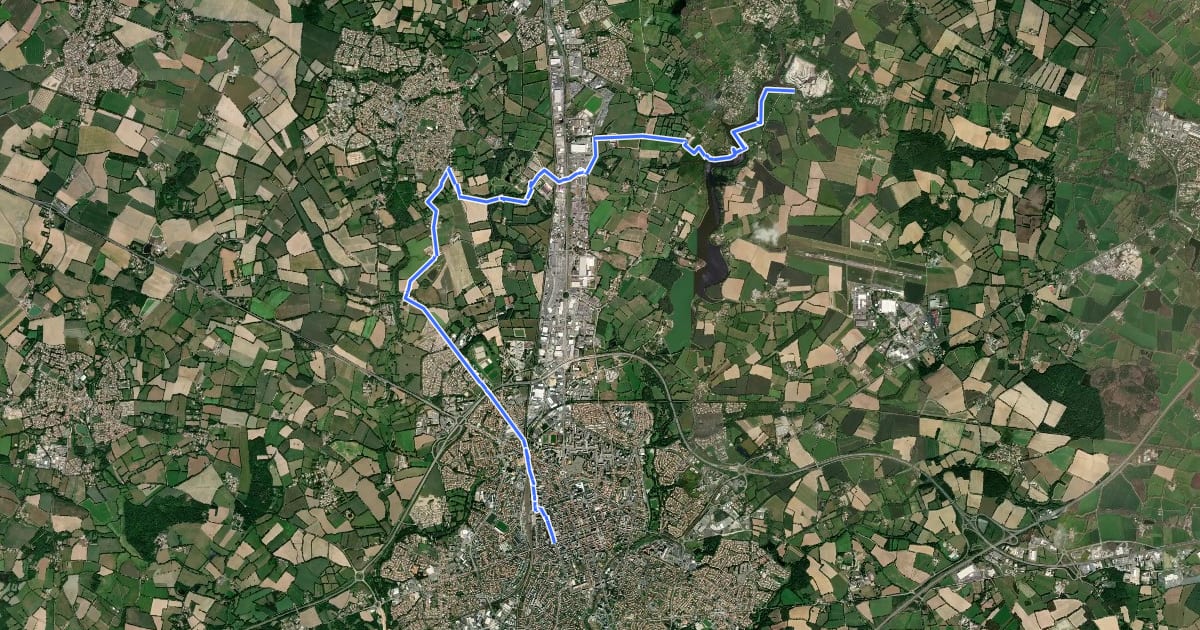 Маршрут Véloroute Les Sables d’Olonne - Bressuire на спутниковом снимке