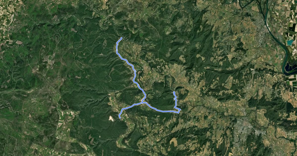 Маршрут Vallée de la Cèze на спутниковом снимке