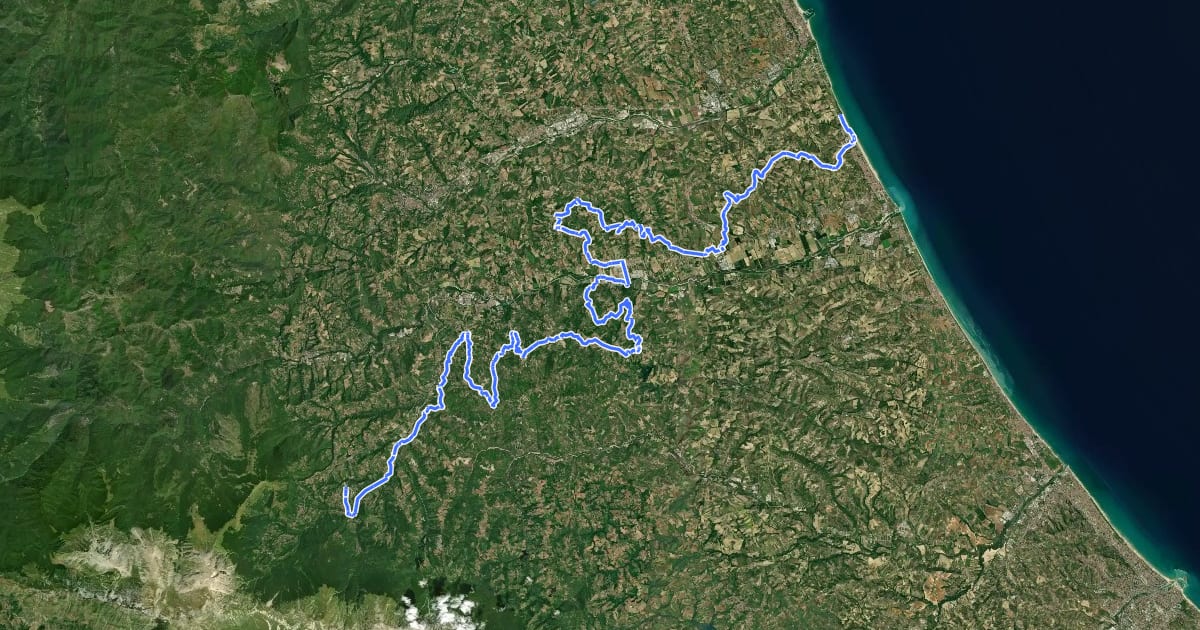 Маршрут Valle delle Abbazie на спутниковом снимке