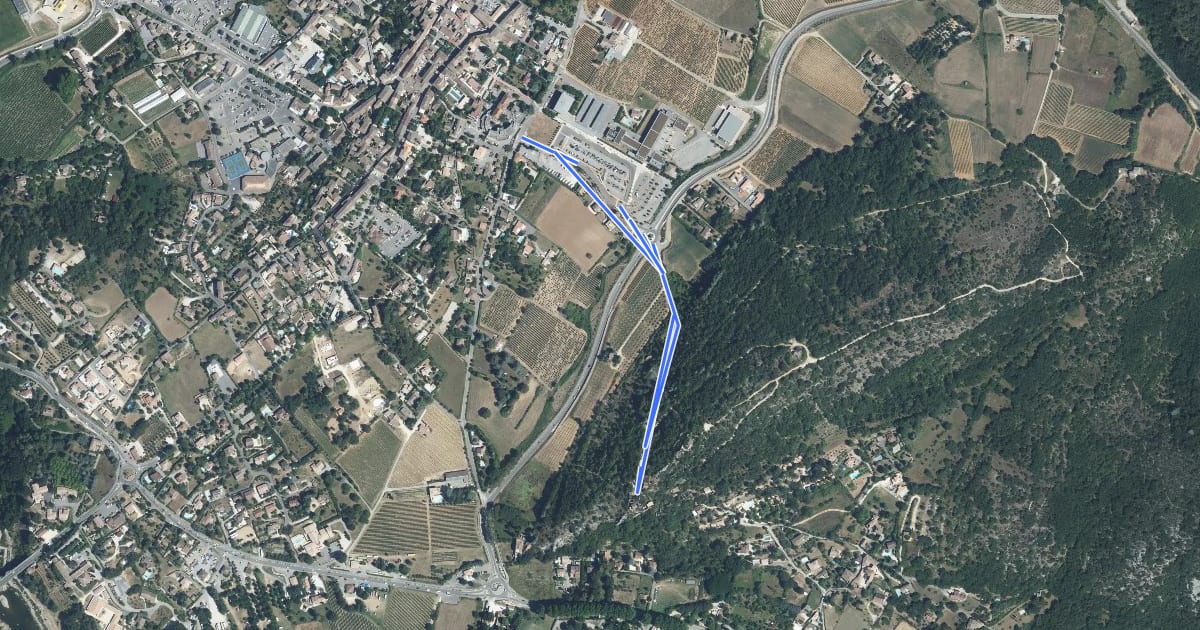 Маршрут Vallon-Pont d'Arc - Le Château на спутниковом снимке