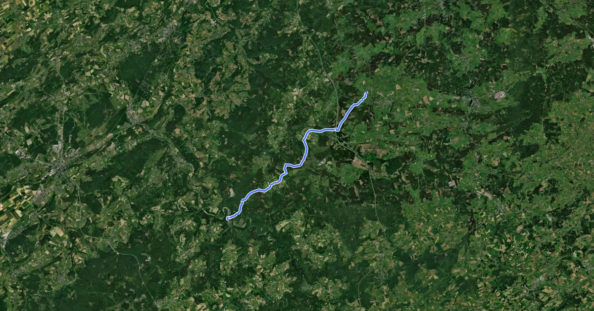 Маршрут Via Arduinna - de Jevigné à La Roche на спутниковом снимке