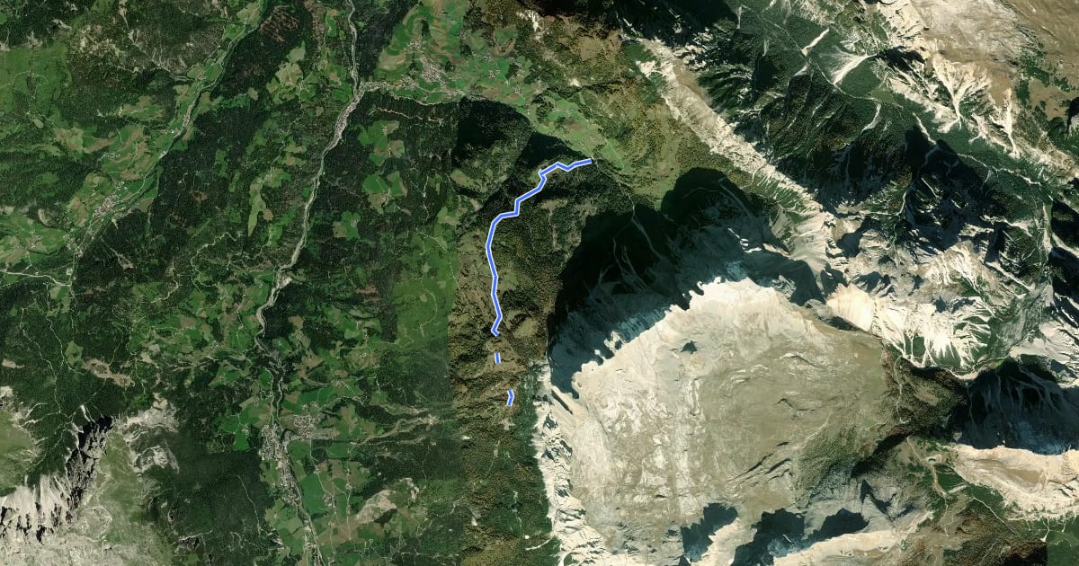 Маршрут Via Crucis d'La Val - Kreuzweg на спутниковом снимке