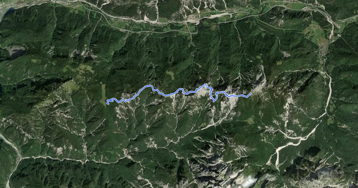 Маршрут Via Ferrata “Battaglione Alpini Gemona” на спутниковом снимке