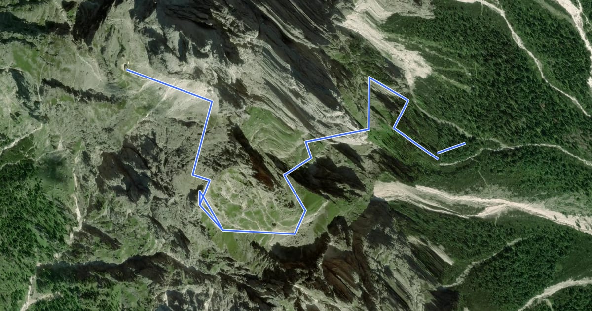 Маршрут Via ferrata del Cacciatore на спутниковом снимке