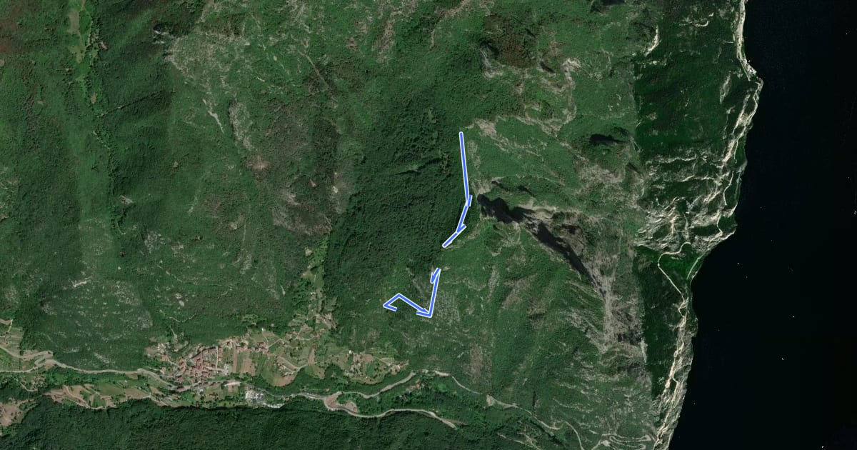 Маршрут Via ferrata delle gallerie di guerra на спутниковом снимке