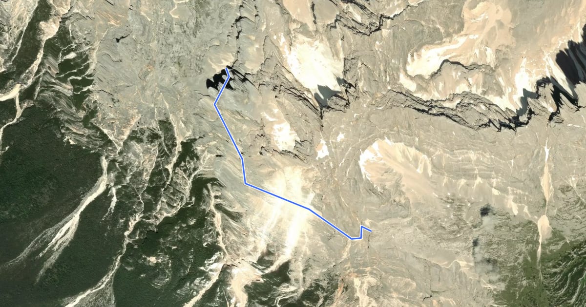 Маршрут Via Ferrata Francesco Berti на спутниковом снимке