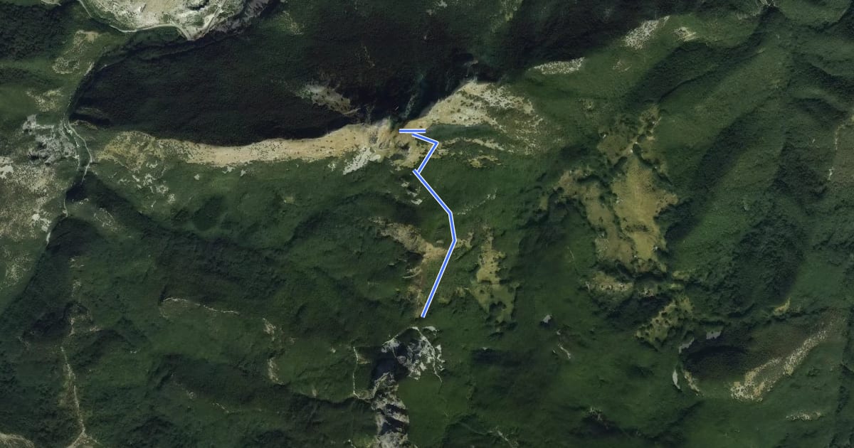 Маршрут Via Normale Monte Freddone на спутниковом снимке