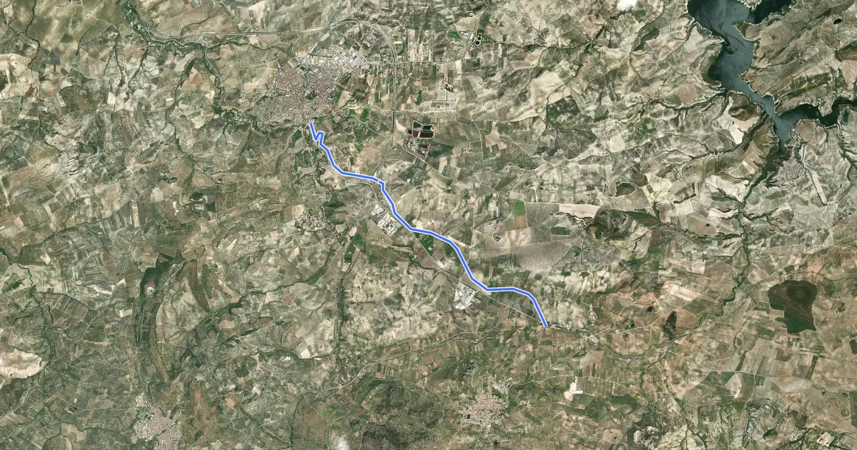 Маршрут Via Verde del Aceite (Luque - Baena) на спутниковом снимке