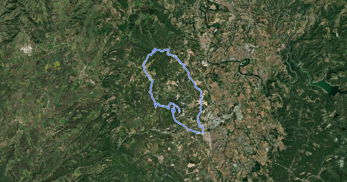 Маршрут Vic – Creu de Gurb – Sant Bartomeu del Grau – Santa Cecília de Voltregà – Vic на спутниковом снимке