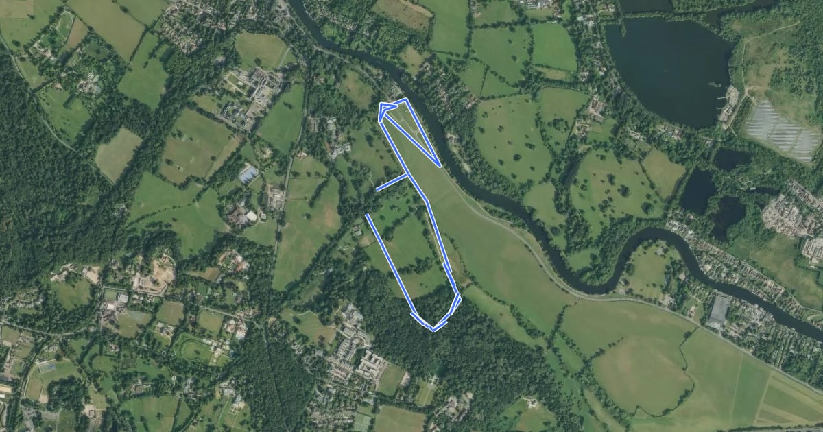 Маршрут Views Route, Runnymede на спутниковом снимке