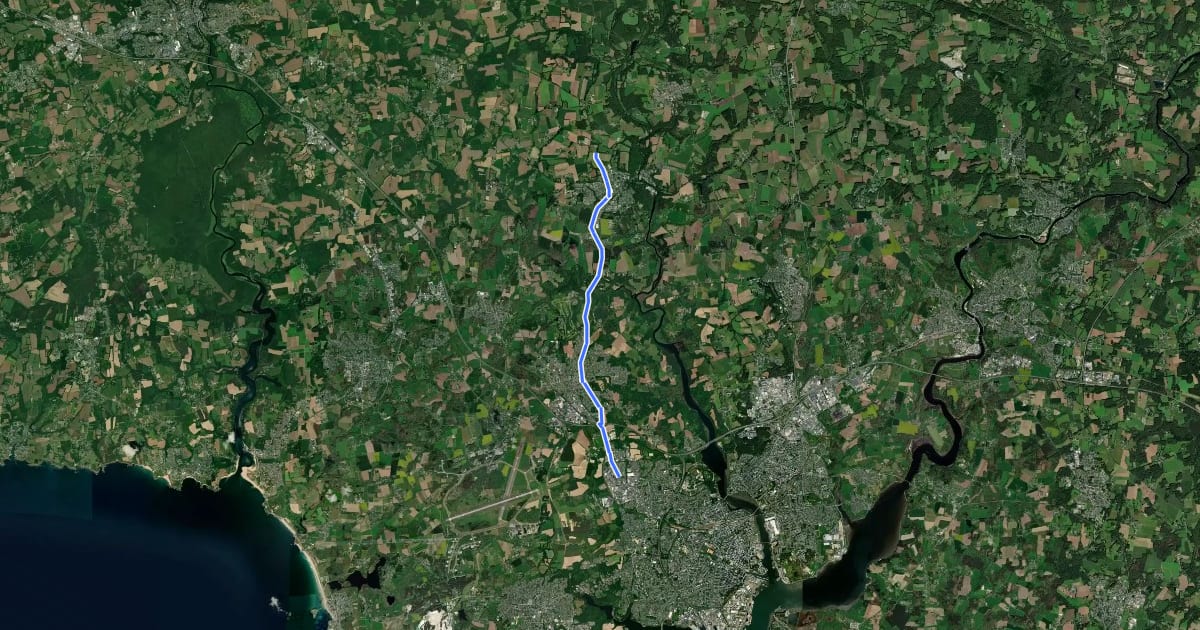 Маршрут Voie Verte Lorient-Plouay на спутниковом снимке