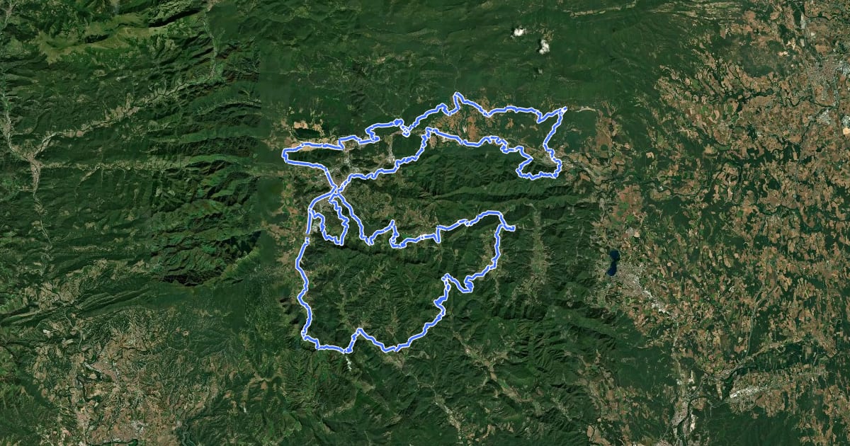 Маршрут Volta a peu a la Garrotxa на спутниковом снимке