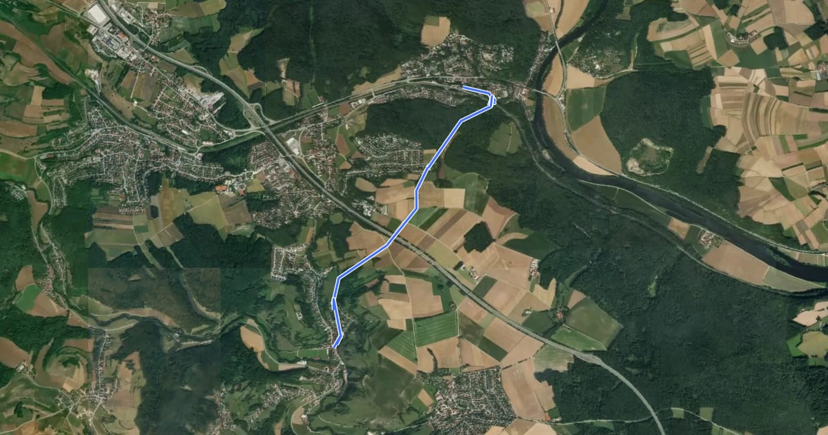 Маршрут W 13 Etterzhausen - Schönhofen (Rotes Rechteck) на спутниковом снимке