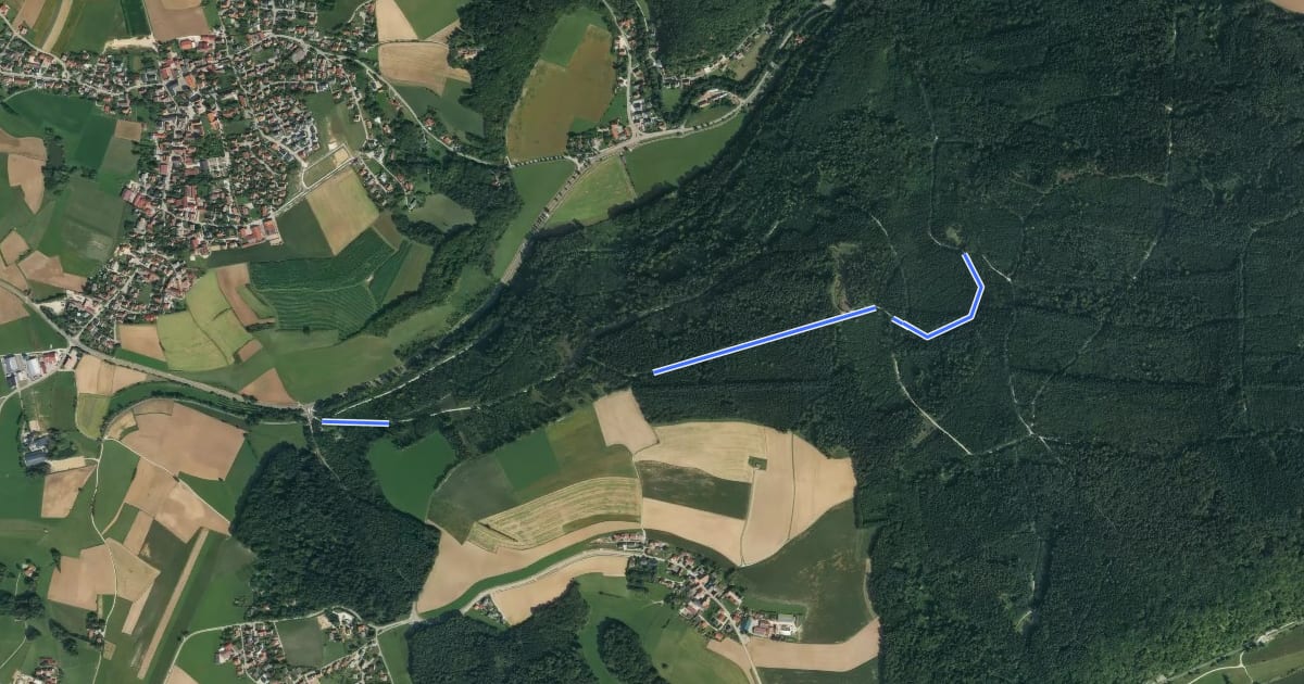 Маршрут W 37 Verbindungsweg zwischen W33 und W35 (Grünes Rechteck) на спутниковом снимке