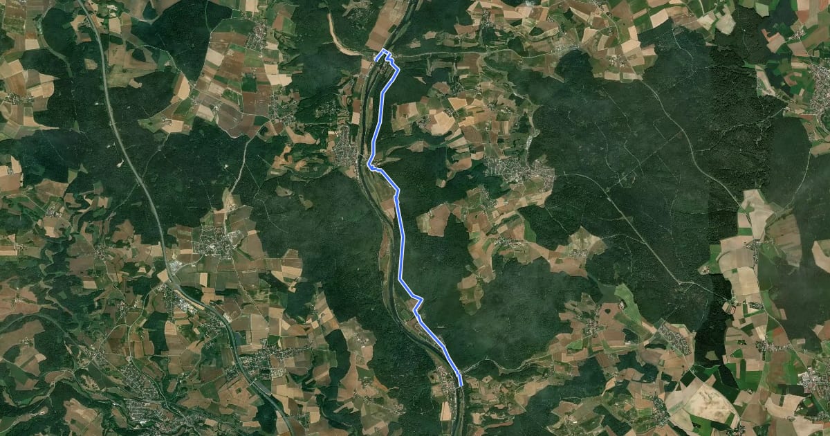 Маршрут W 54 Pielenhofen - Heitzenhofen (Rotes Rechteck) на спутниковом снимке