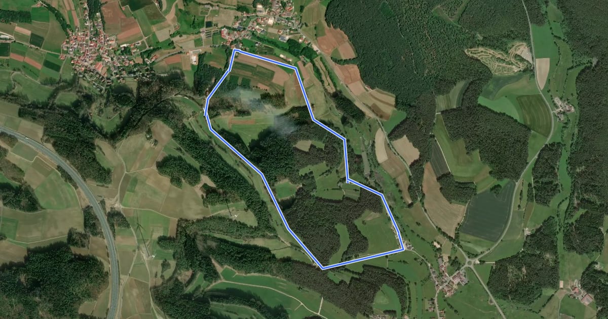 Маршрут Wald- und Imkerlehrpfad Pfaffensteig на спутниковом снимке
