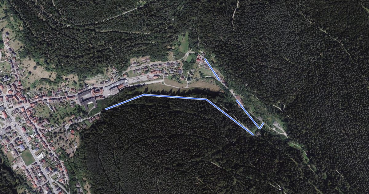Маршрут Wanderheim Calmbach - Calmbach Friedhofweg на спутниковом снимке