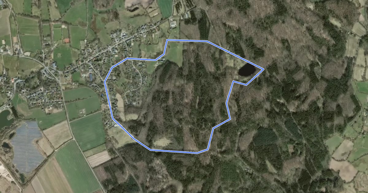 Маршрут Wanderroute 6: Falke, Brekendorfer Forst на спутниковом снимке