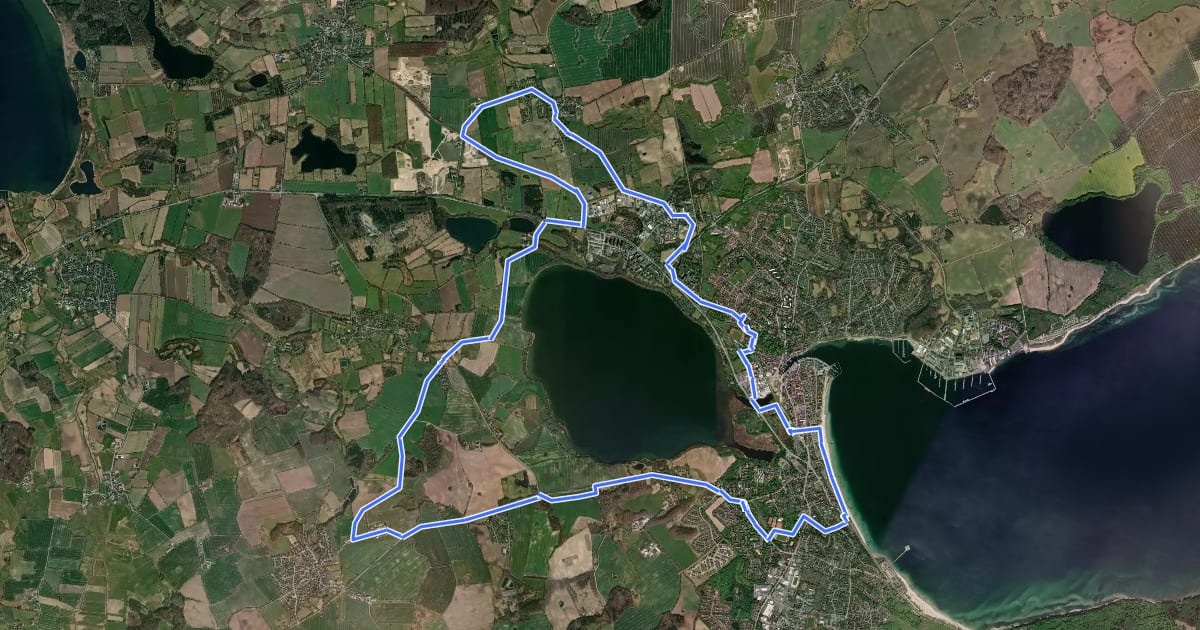 Маршрут Wanderroute Carlshöhe - Gammelby - Schnaap - Kochendorf - Friedland - Windeby на спутниковом снимке