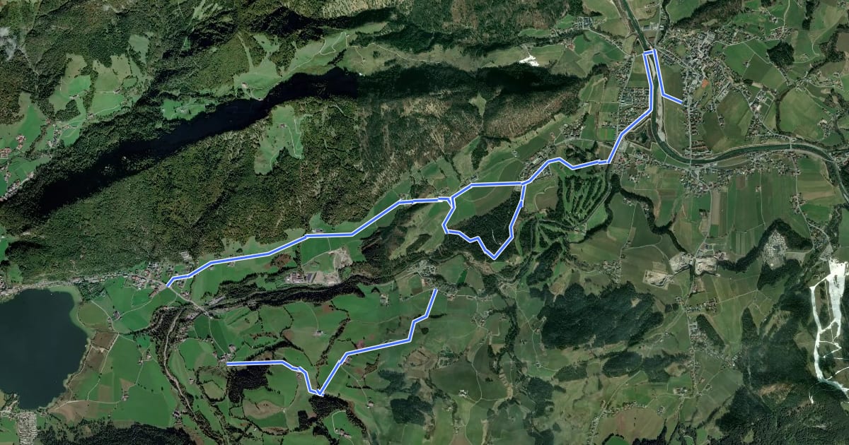 Маршрут Wanderweg 13 - Kaiserwinkl на спутниковом снимке