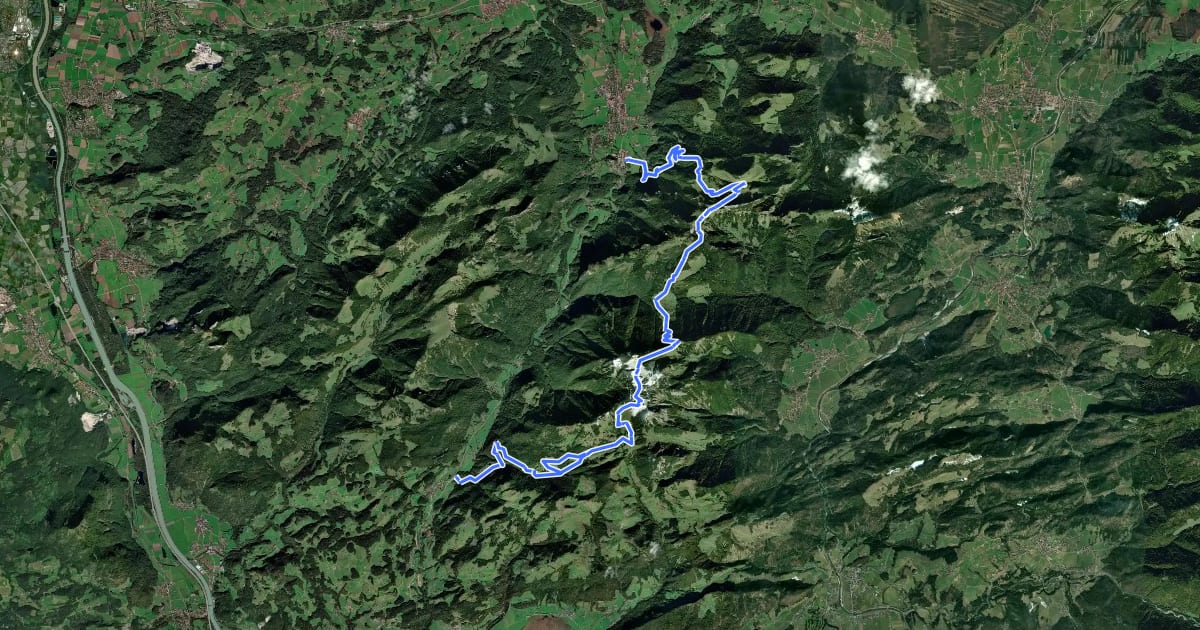 Маршрут Wanderweg 200 - Geigelstein/Kampenwand на спутниковом снимке