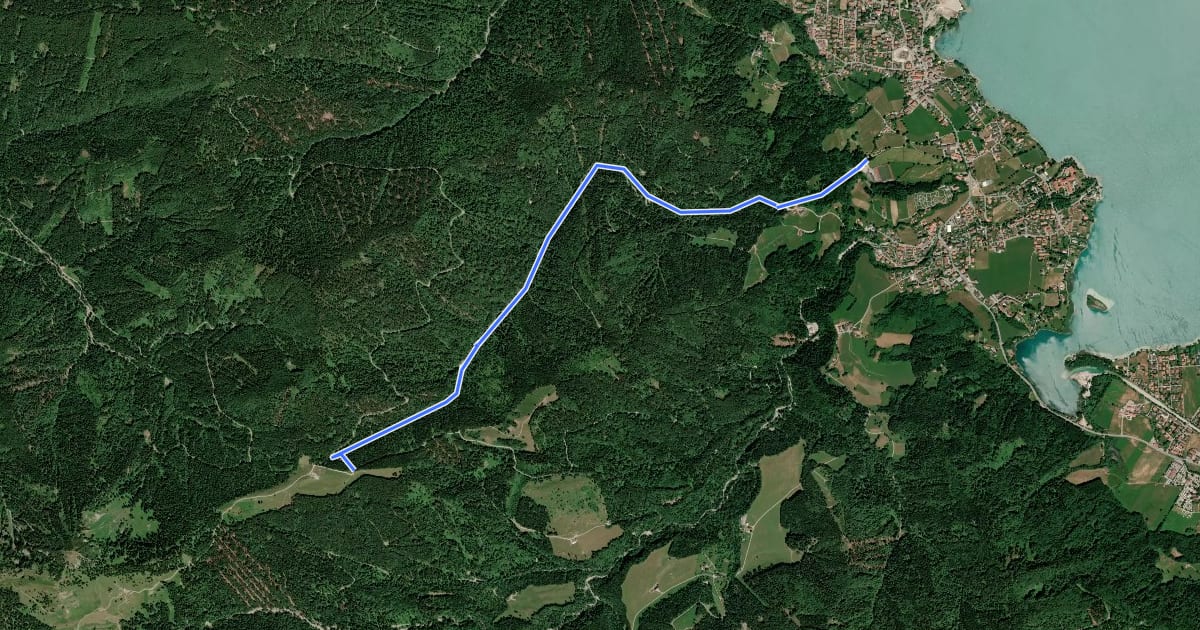 Маршрут Wanderweg 611a - Bayerische Voralpen на спутниковом снимке