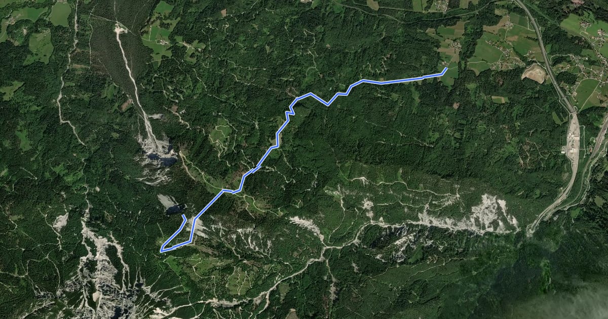 Маршрут Wanderweg 679 на спутниковом снимке