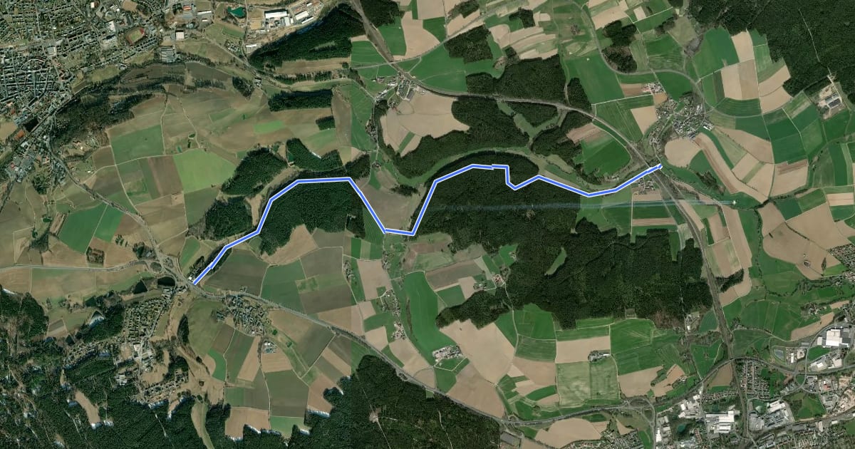 Маршрут Wanderweg 74-Röslauweg на спутниковом снимке