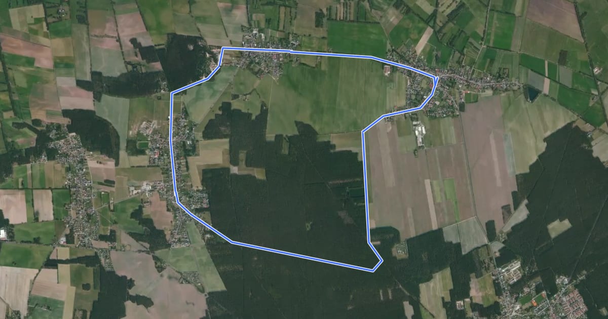 Маршрут Wanderweg Briesen-Striesow-Dissen-... на спутниковом снимке