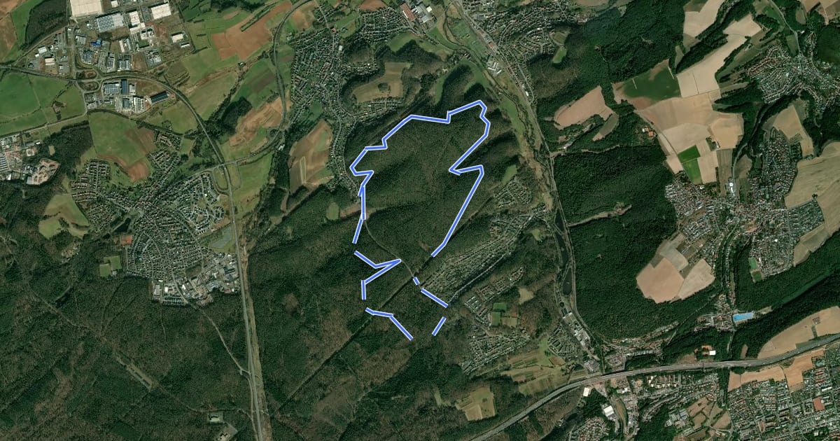 Маршрут Wanderweg Erfenach 3, Maienberg на спутниковом снимке