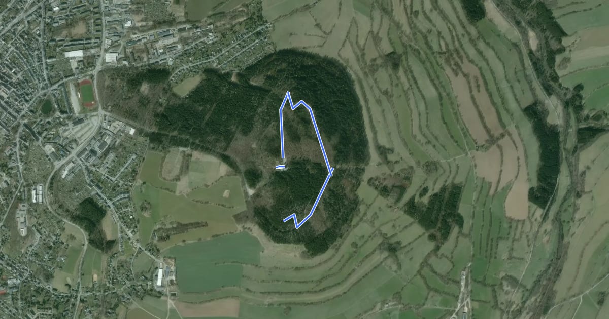 Маршрут Wanderweg Oberer Rundgang Poehlberg на спутниковом снимке