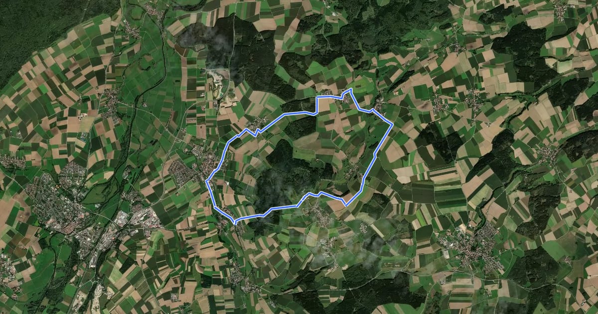 Маршрут Wanderweg um den Bussen на спутниковом снимке