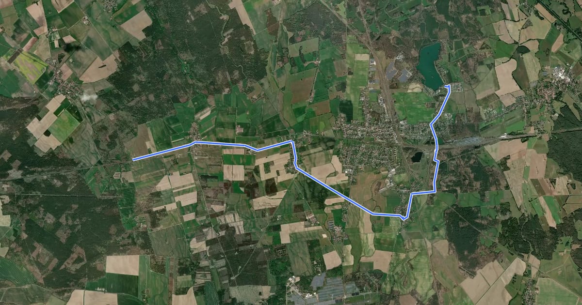 Маршрут Wanderweg vom Rehfeld Bahnhof nach E G Kiebitz. на спутниковом снимке