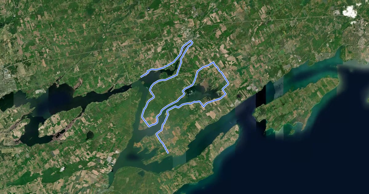 Маршрут Waterfront Trail (Mohawk Bay) на спутниковом снимке