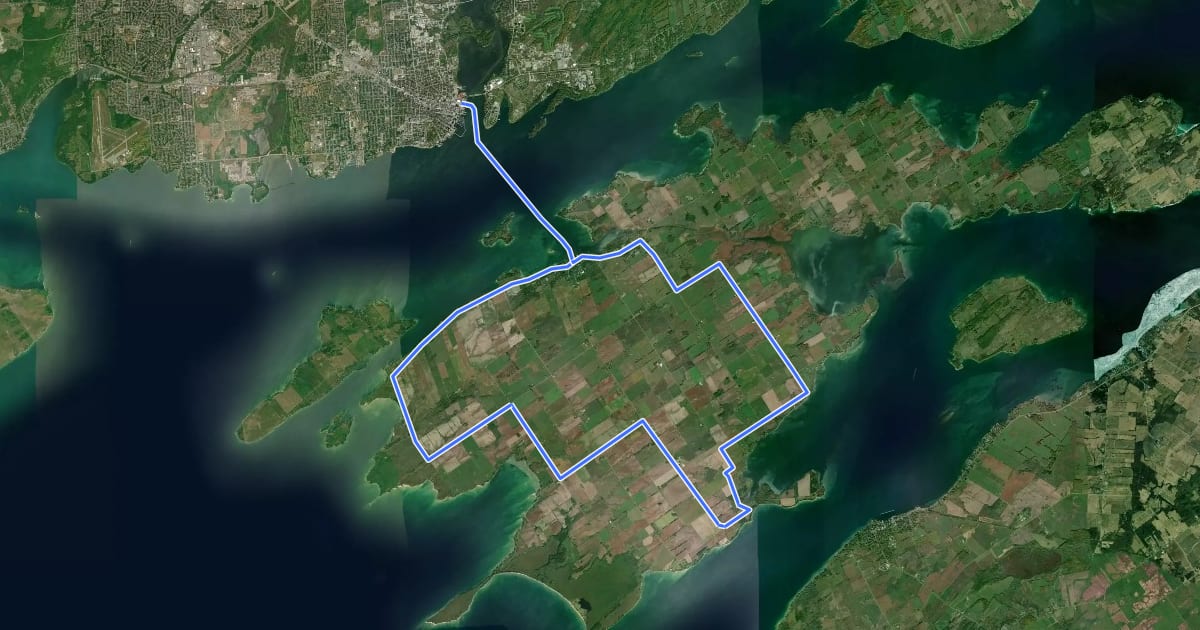 Маршрут Waterfront Trail (Wolfe Island) на спутниковом снимке