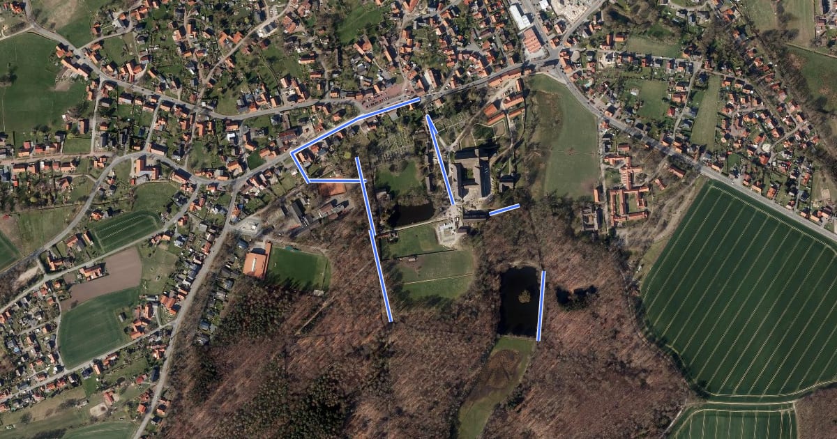 Маршрут Weg 1 - blau - Wanderung im Loccumer Klosterwald на спутниковом снимке
