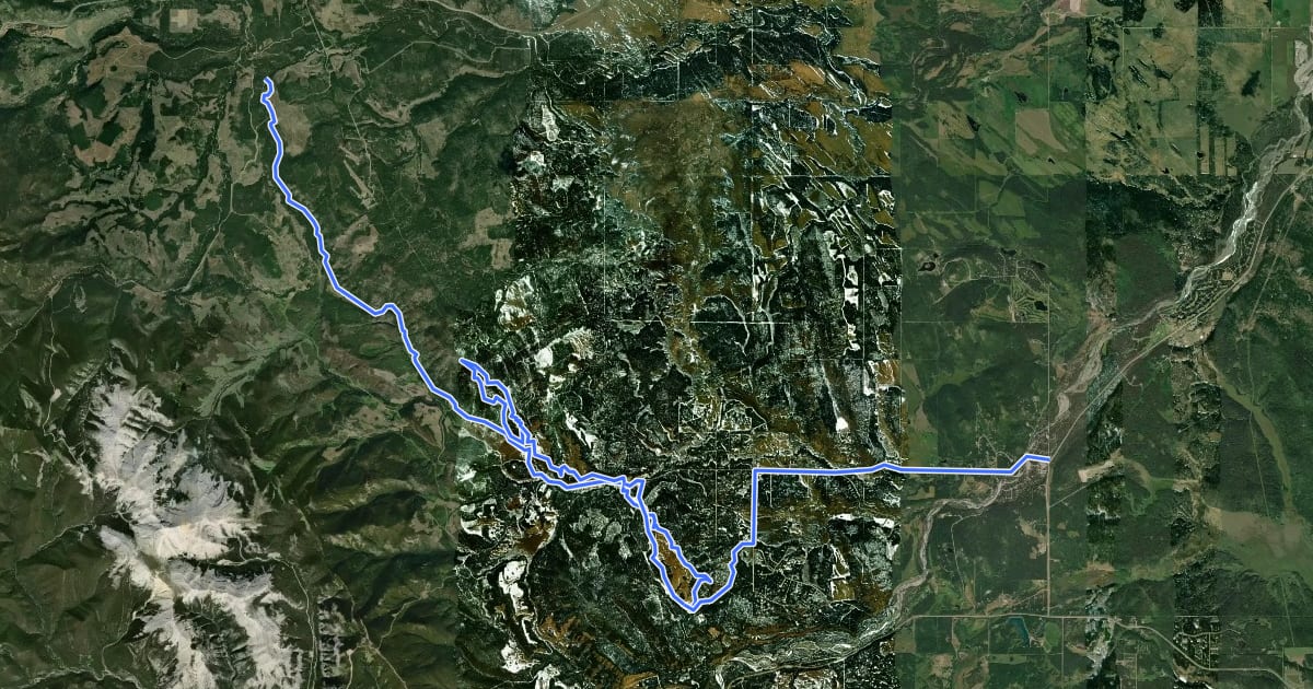 Маршрут West Bragg Creek Trail на спутниковом снимке