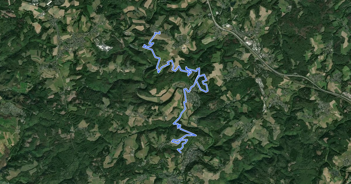 Маршрут Westerwaldsteig Etappe 15 (Strauscheid–Waldbreitbach) на спутниковом снимке