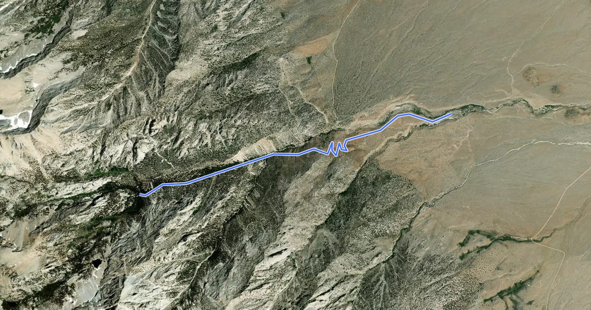 Маршрут Whitney Portal National Recreation Trail на спутниковом снимке