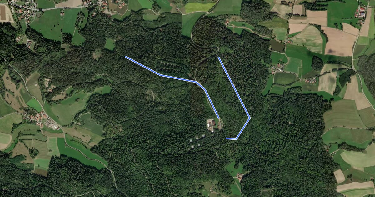 Маршрут Wilder Mann 127 »Leonhardiweg«, Naturpark Vorderer Bayerischer Wald на спутниковом снимке